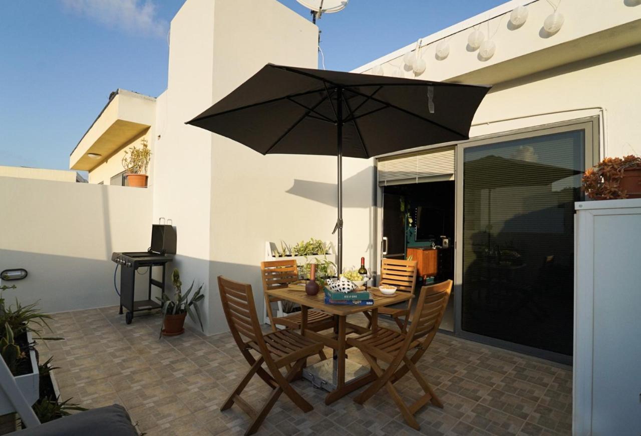 セント・ポールズ・ベイCosy Designer Seaview Penthouse With Terrace & Bbqアパートメント エクステリア 写真