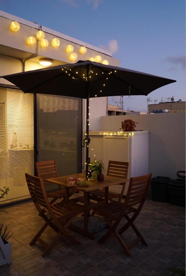セント・ポールズ・ベイCosy Designer Seaview Penthouse With Terrace & Bbqアパートメント エクステリア 写真