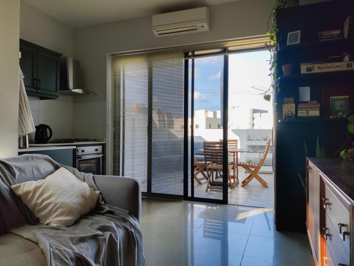 セント・ポールズ・ベイCosy Designer Seaview Penthouse With Terrace & Bbqアパートメント エクステリア 写真